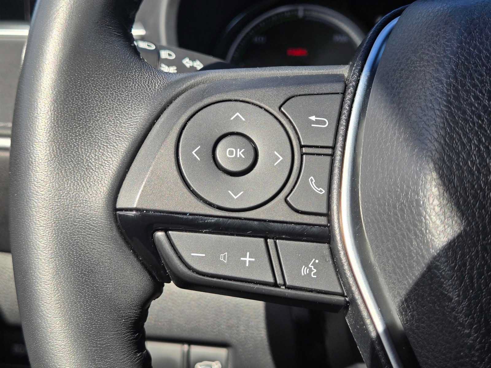 Used 2022 Toyota Venza XLE AWD/4WD image 26