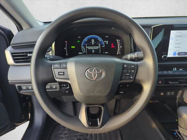 Used 2025 Toyota Camry LE FWD image 12