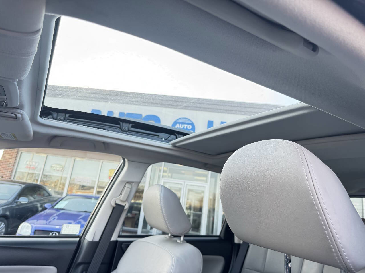 Used 2015 Subaru Forester 2.5i Limited w/ Popular Package #2 image 15