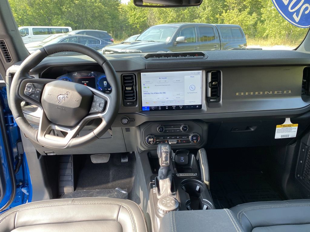 New 2025 Ford Bronco Badlands image 5