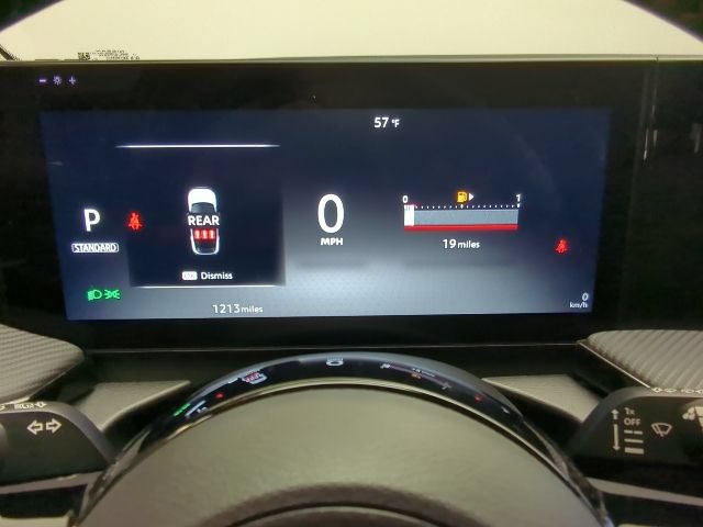 Used 2025 Nissan Kicks SR FWD image 12