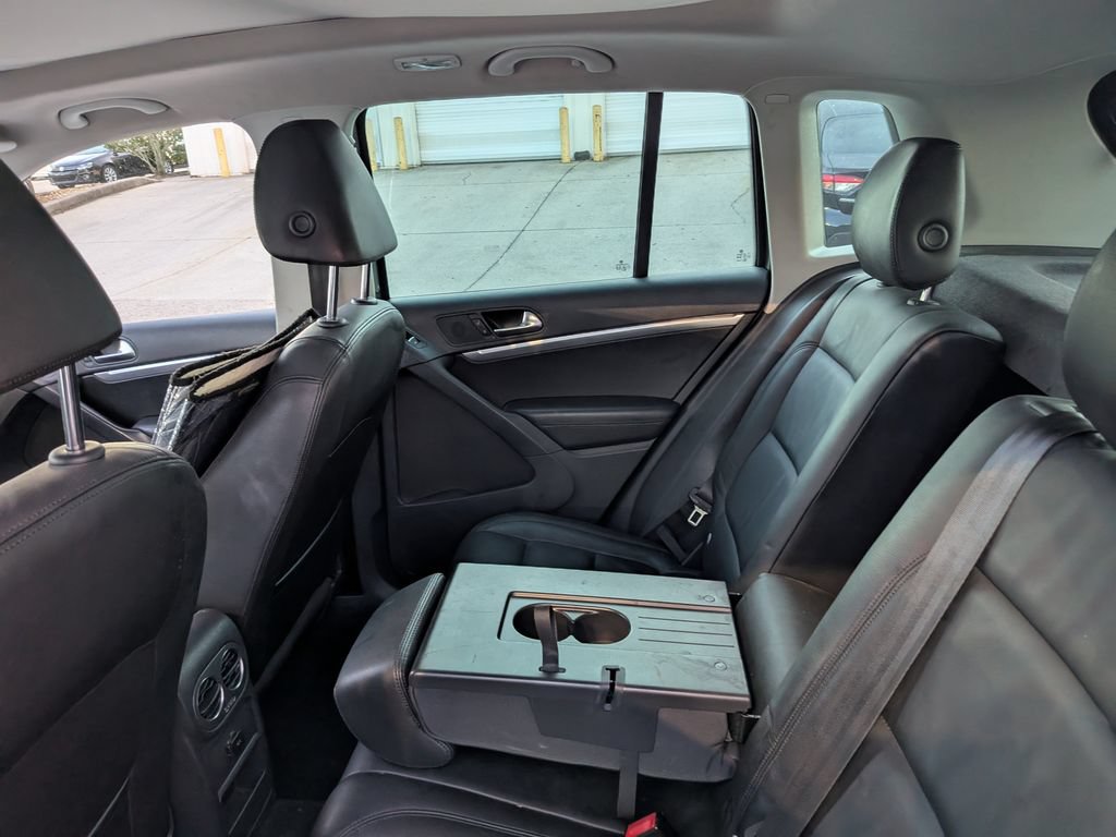 Used 2012 Volkswagen Tiguan SEL FWD image 8