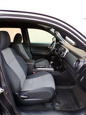 Used 2023 Toyota Tacoma TRD Off-Road RWD image 31