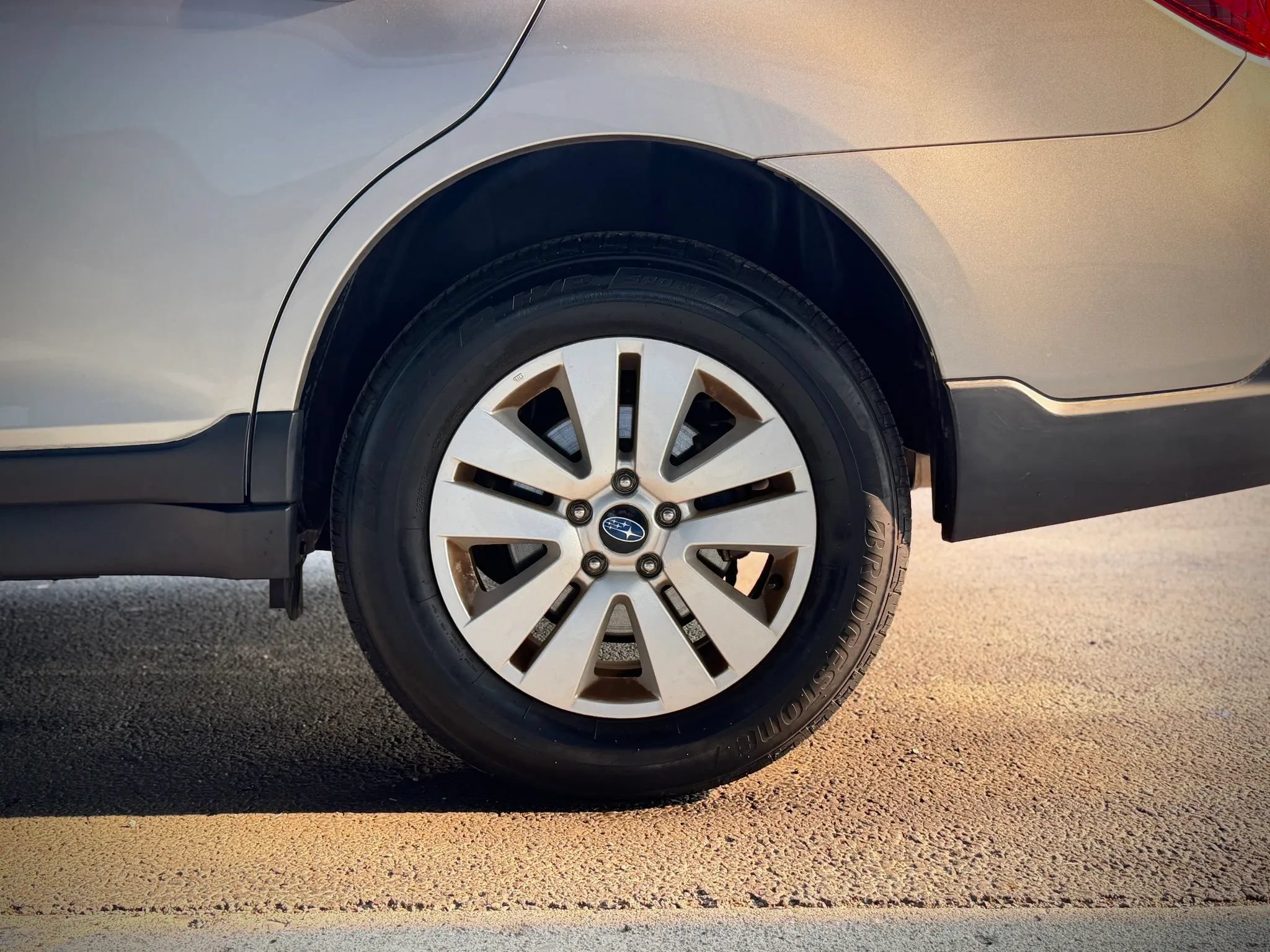 Used 2019 Subaru Outback 2.5i AWD/4WD image 29