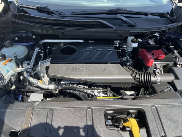 Used 2025 Nissan Rogue SV FWD image 29