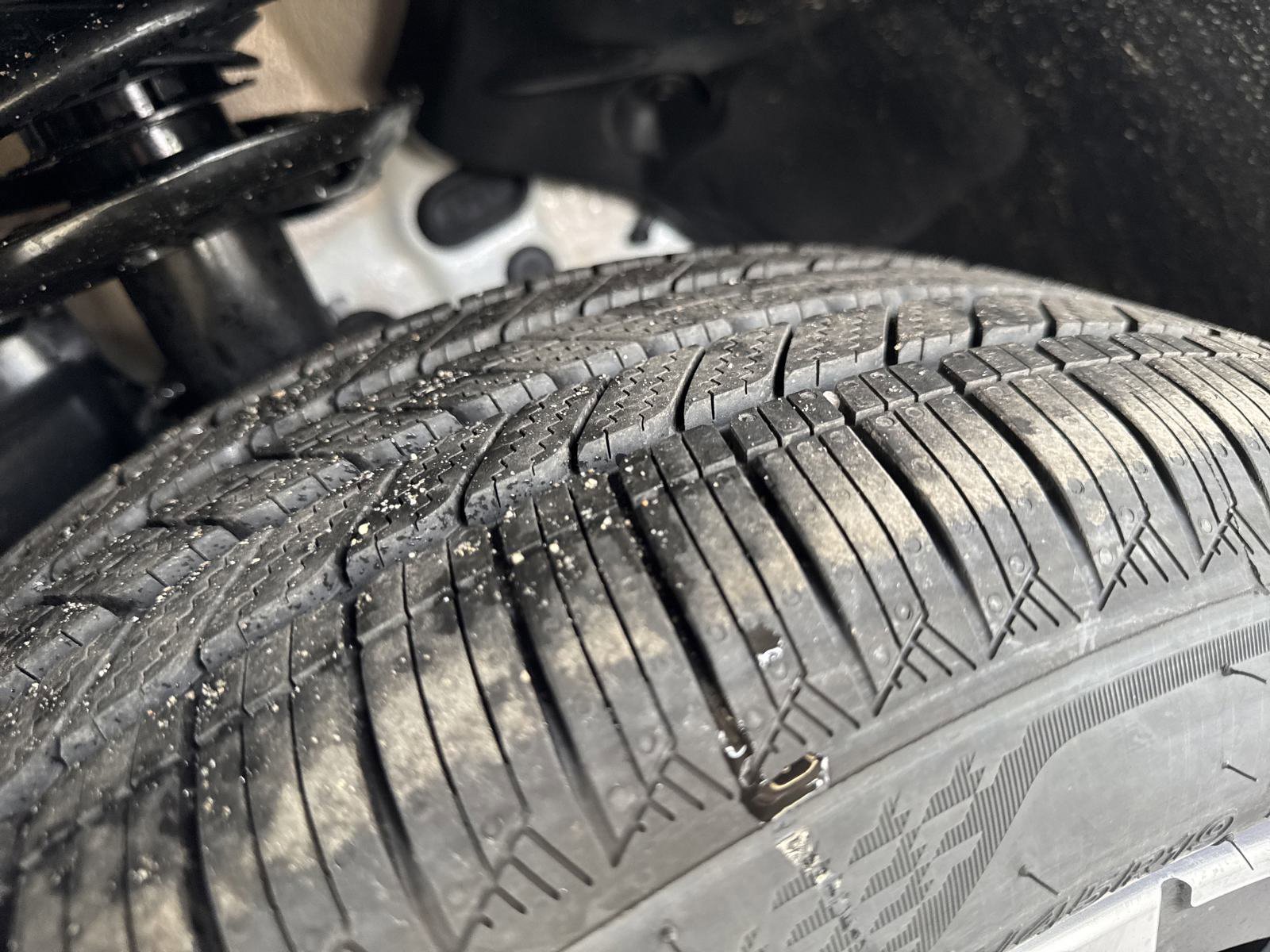 Used 2025 BMW X2 xDrive28i w/ Convenience Package image 13