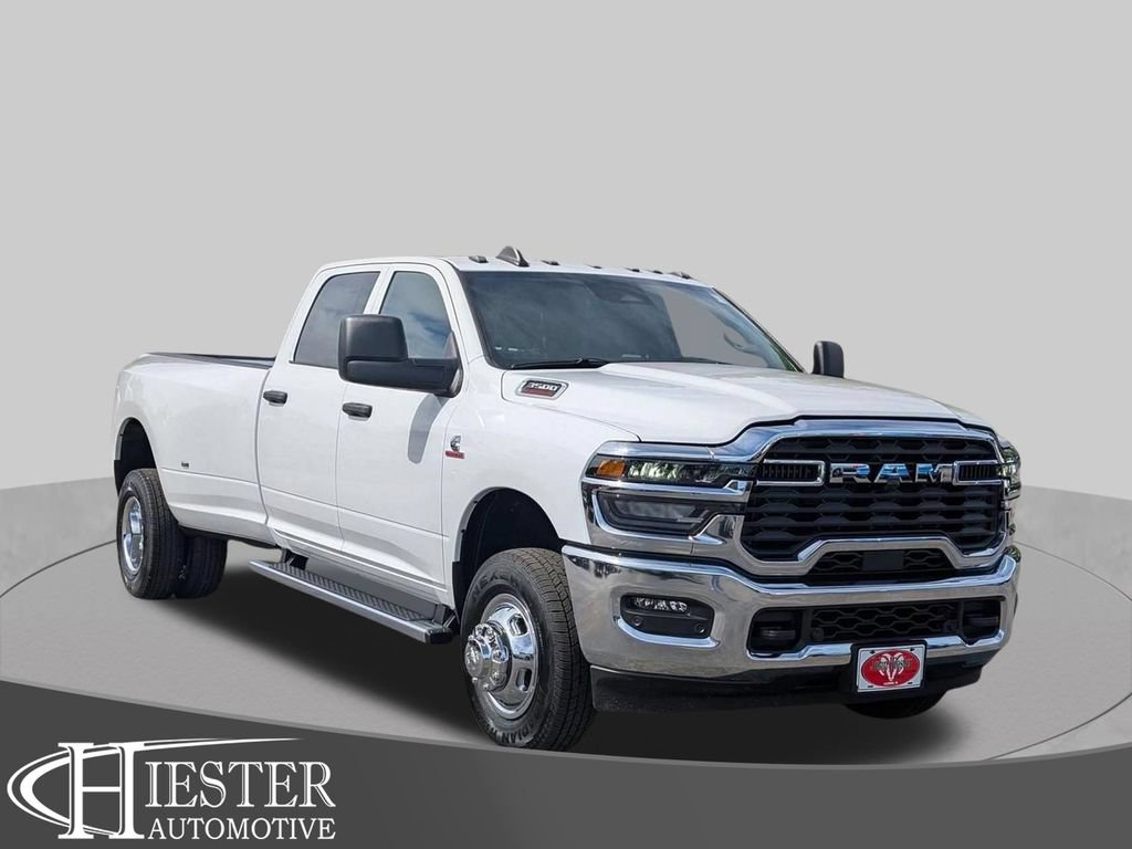 New 2026 RAM 3500 Tradesman w/ Chrome Appearance Group A AWD/4WD 360° Tour