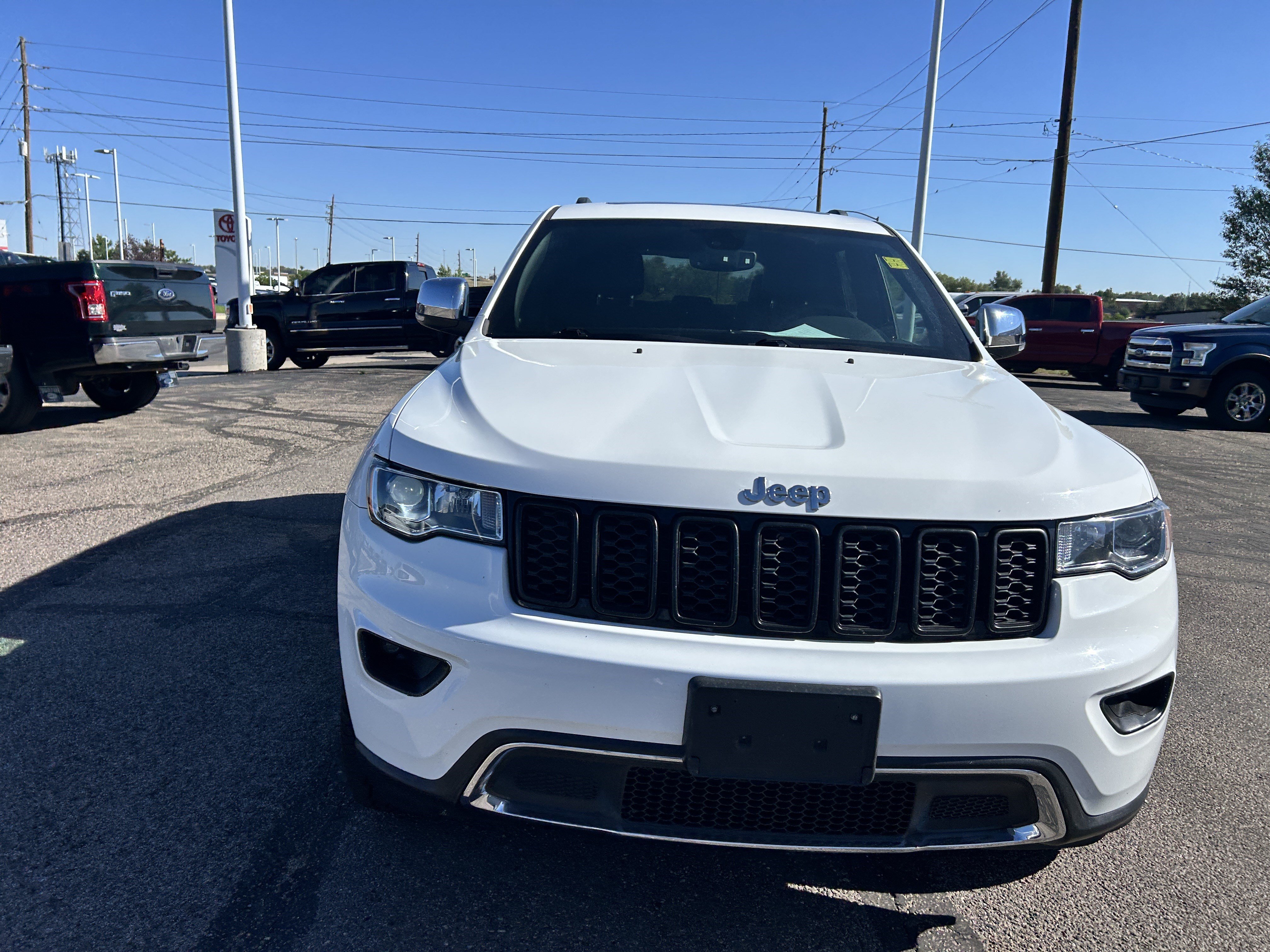 Used 2019 Jeep Grand Cherokee Limited AWD/4WD image 9