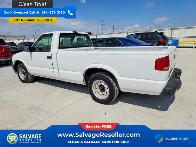 Used 2003 Chevrolet S10 Pickup 2WD Regular Cab image 3