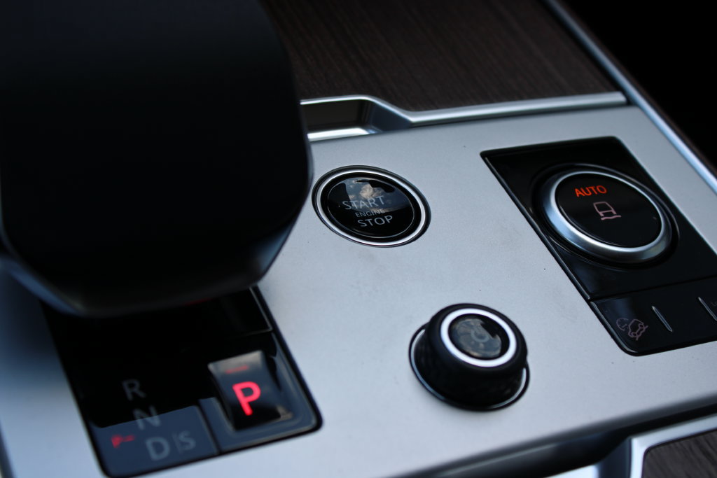 New 2027 Land Rover Range Rover SE AWD/4WD image 14