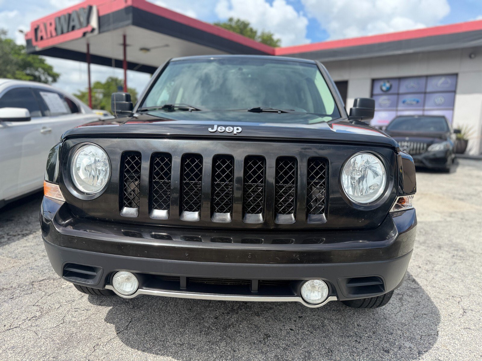 Used 2017 Jeep Patriot High Altitude AWD/4WD image 7