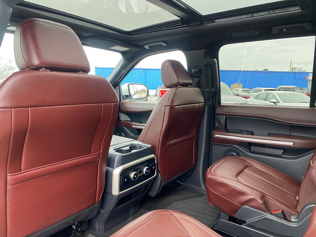 Used 2024 Ford Expedition Max Limited image 18