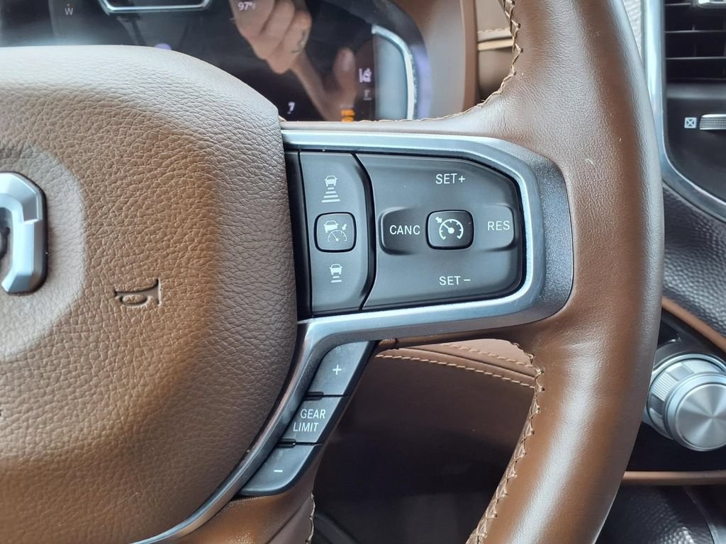 Used 2023 RAM 1500 Limited AWD/4WD image 15