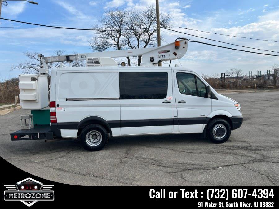 Used 2012 Mercedes-Benz Sprinter 3500 w/ High Idle Fixed Pkg image 14