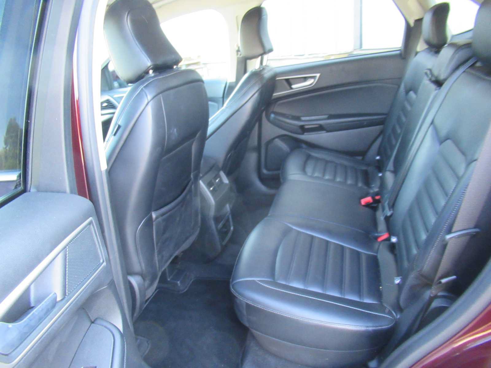 Used 2024 Ford Edge SEL AWD/4WD image 15