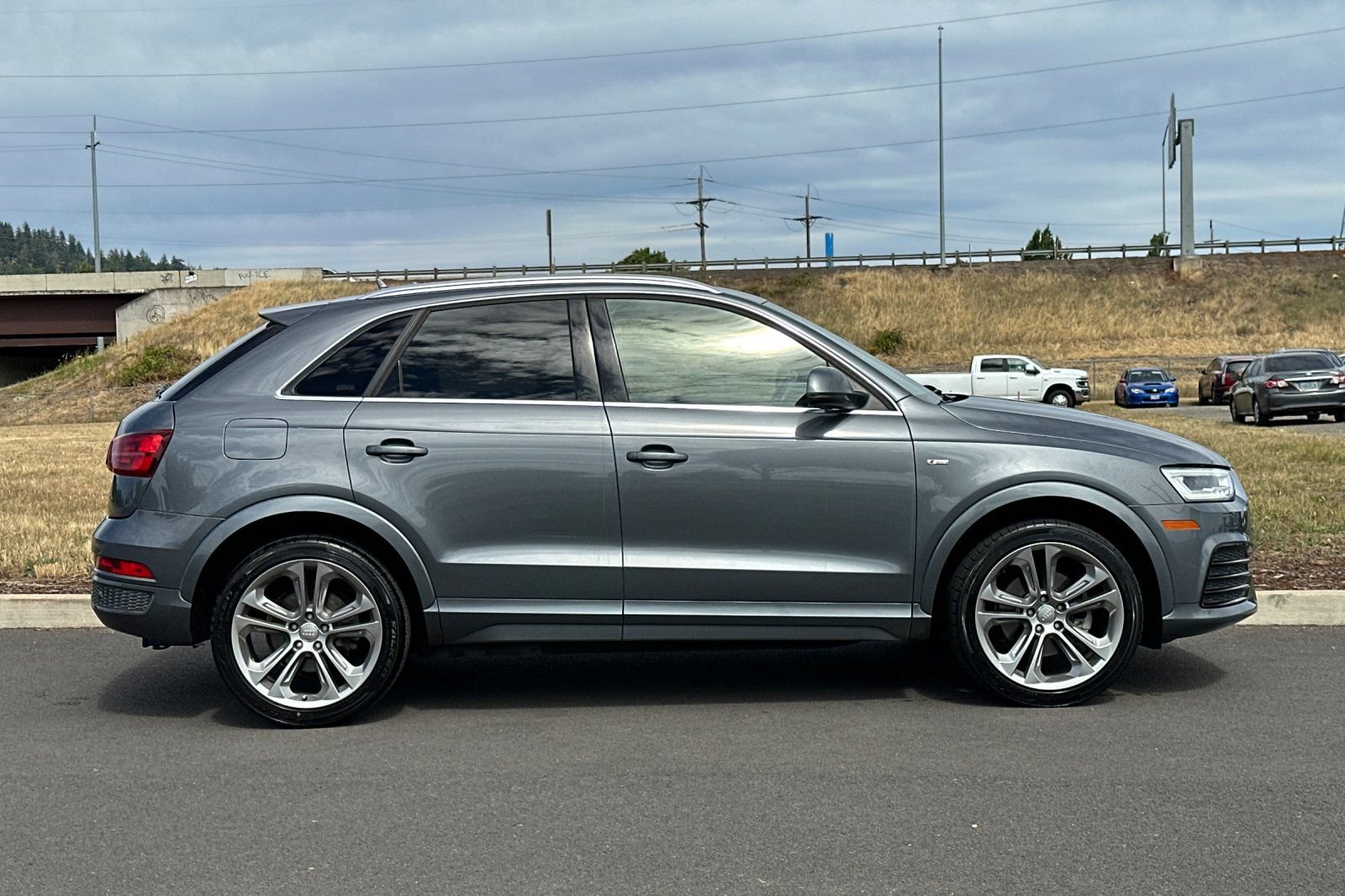 Used 2016 Audi Q3 2.0T Prestige AWD/4WD image 2