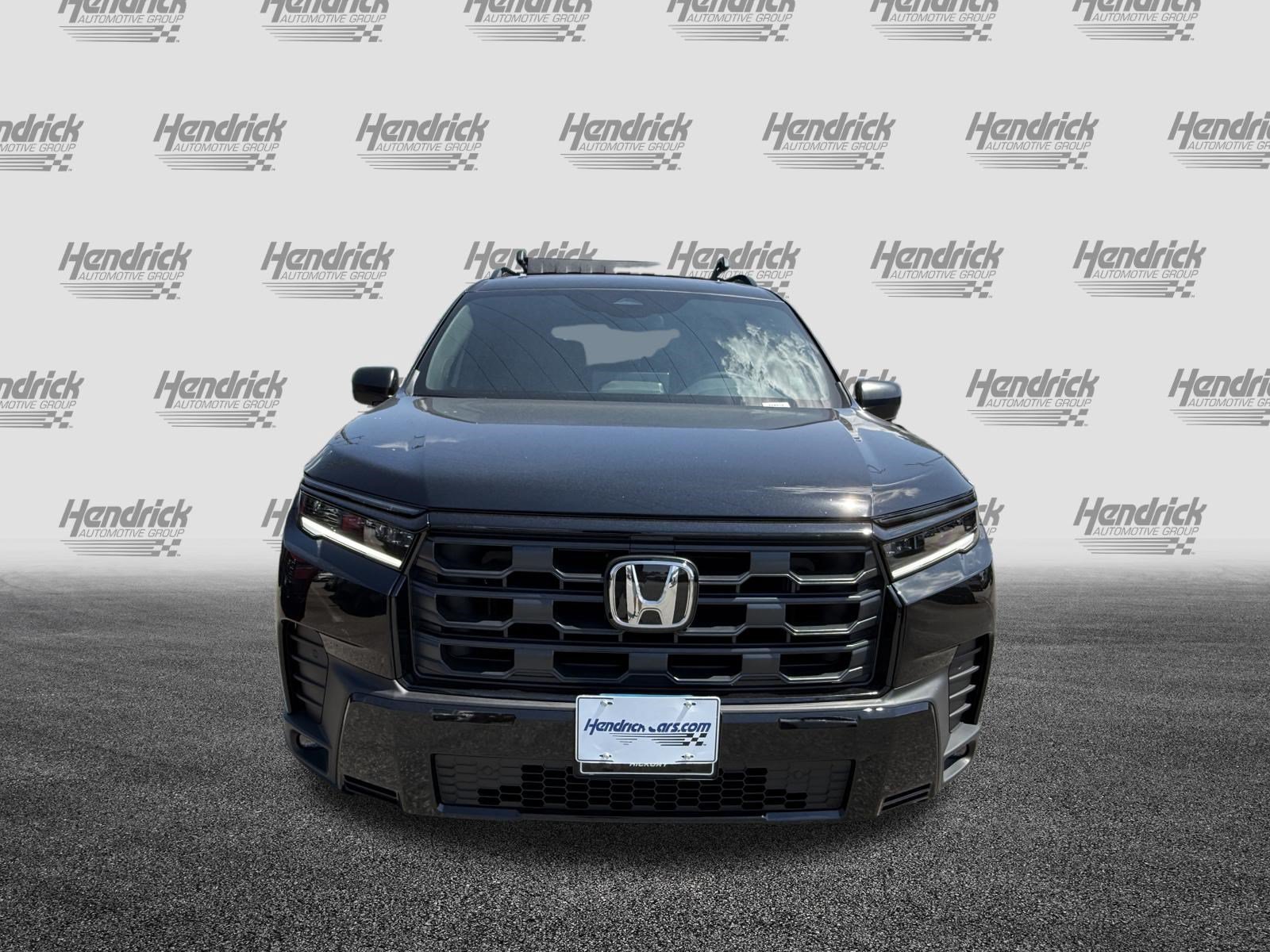 New 2026 Honda Pilot Sport image 3