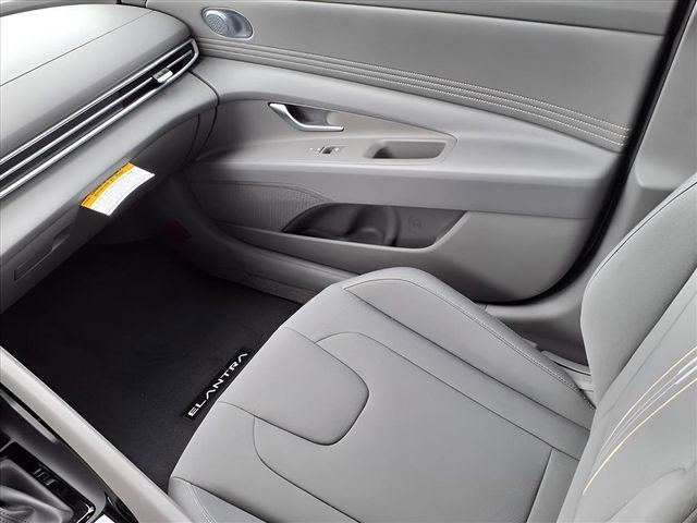 New 2026 Hyundai Elantra SEL Sport image 15