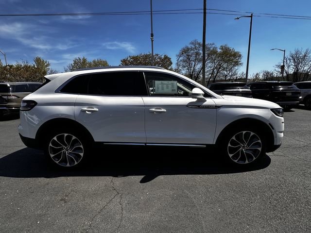 Used 2023 Lincoln Nautilus Reserve w/ Equipment Group 201A image 4