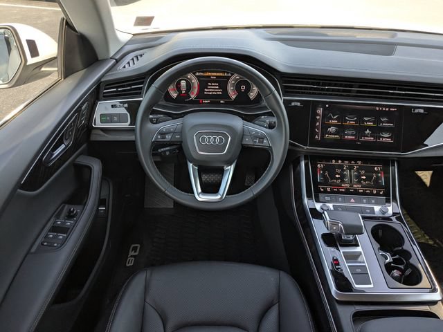 Used 2023 Audi Q8 Premium Plus w/ Premium Plus Package AWD/4WD image 16