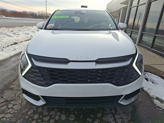 Used 2023 Kia Sportage LX image 2