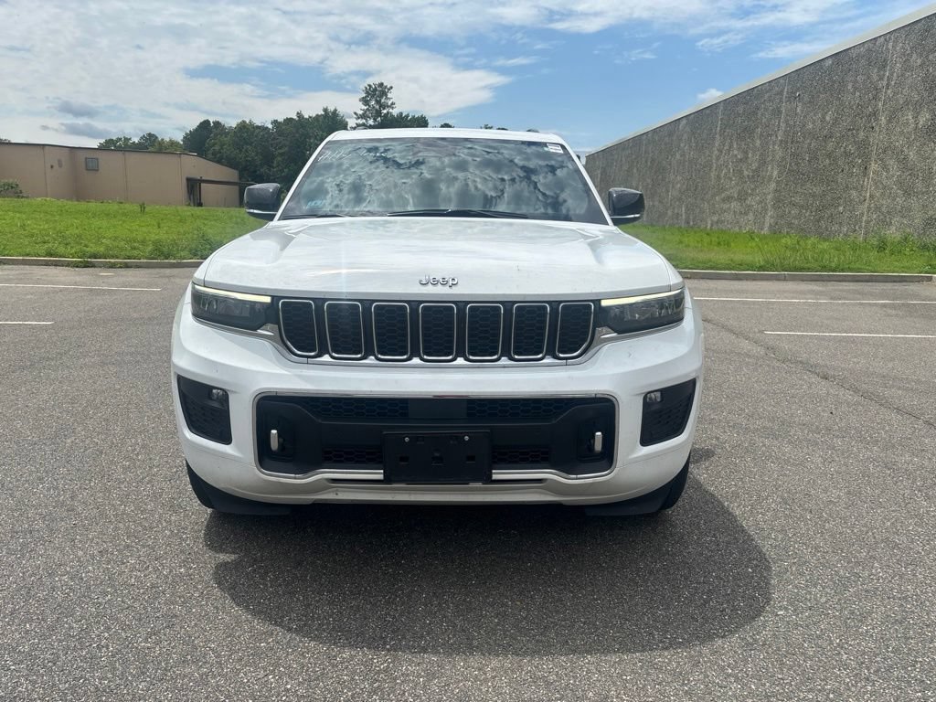 Certified 2023 Jeep Grand Cherokee Overland w/ Luxury Tech Group IV AWD/4WD image 2