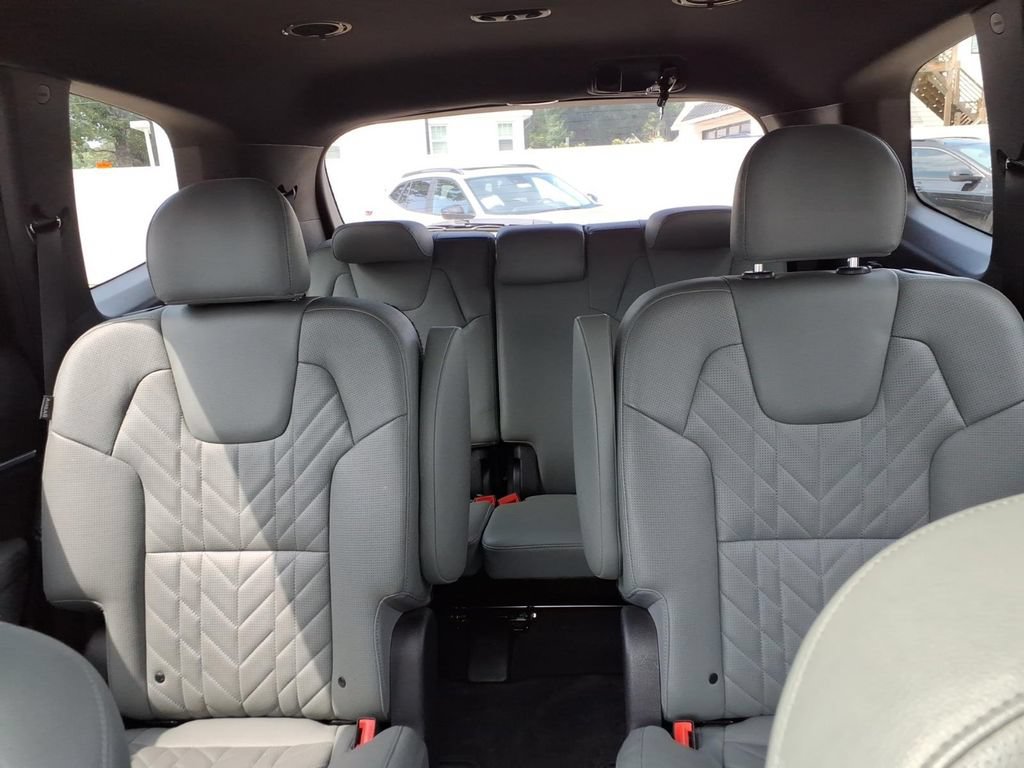Used 2024 Kia Telluride EX X-Line AWD/4WD image 19