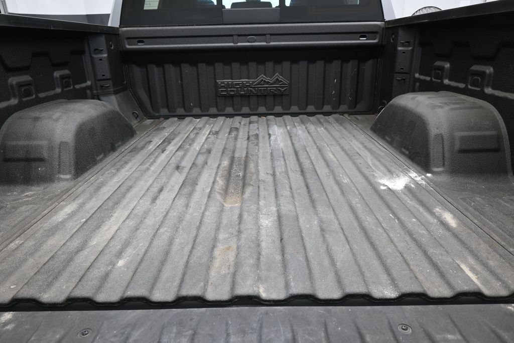 Used 2024 Chevrolet Silverado 1500 High Country w/ Technology Package AWD/4WD image 47