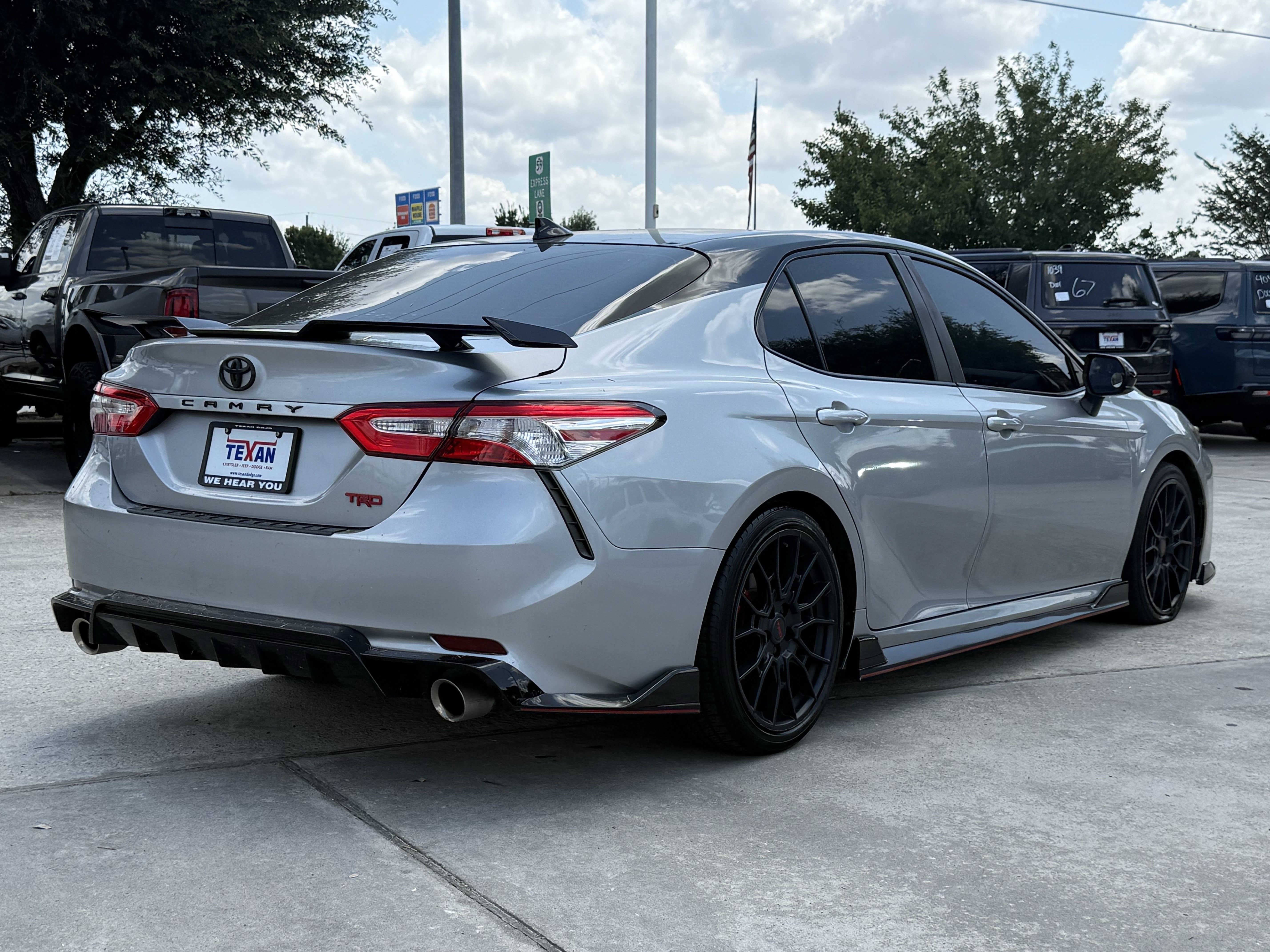 Used 2020 Toyota Camry TRD FWD image 5