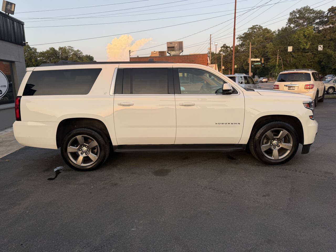 Used 2017 Chevrolet Suburban LT AWD/4WD image 6