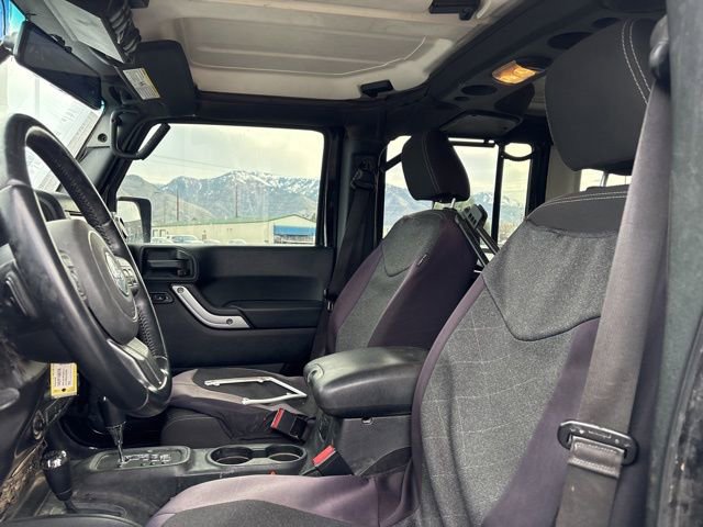 Used 2018 Jeep Wrangler Unlimited Sahara image 11