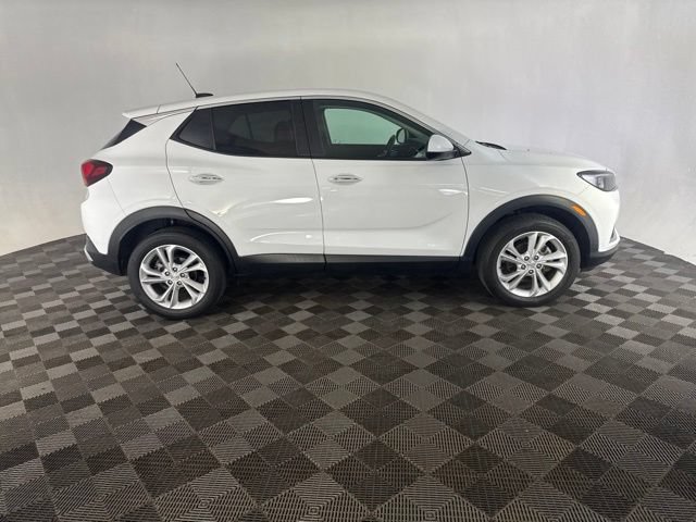 Used 2022 Buick Encore GX Preferred w/ Cold Weather Comfort Package AWD/4WD image 4