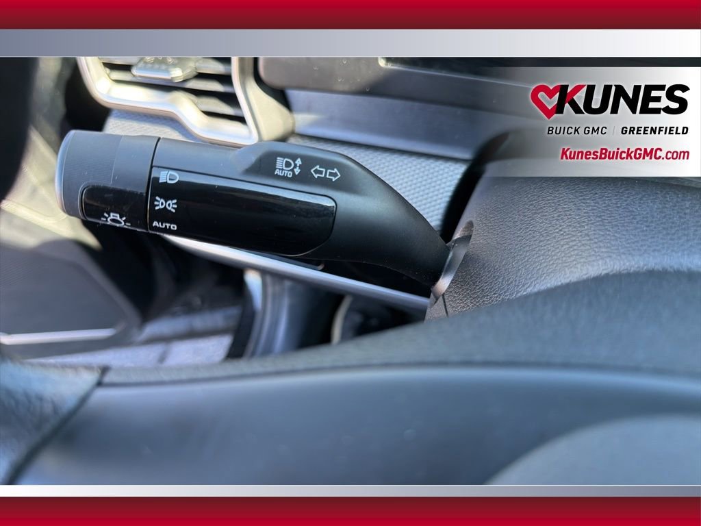 Used 2025 Kia Sportage LX image 24