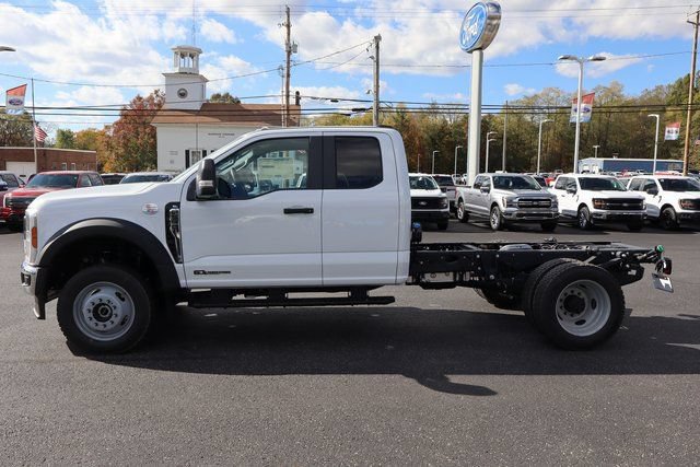 New 2026 Ford F550 4x4 Supercab Super Duty image 15
