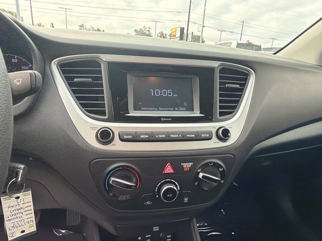 Used 2022 Hyundai Accent SE FWD image 25