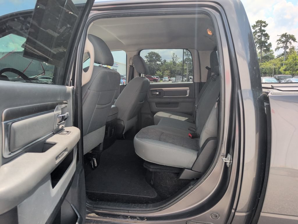 Used 2016 RAM 1500 Big Horn RWD image 11