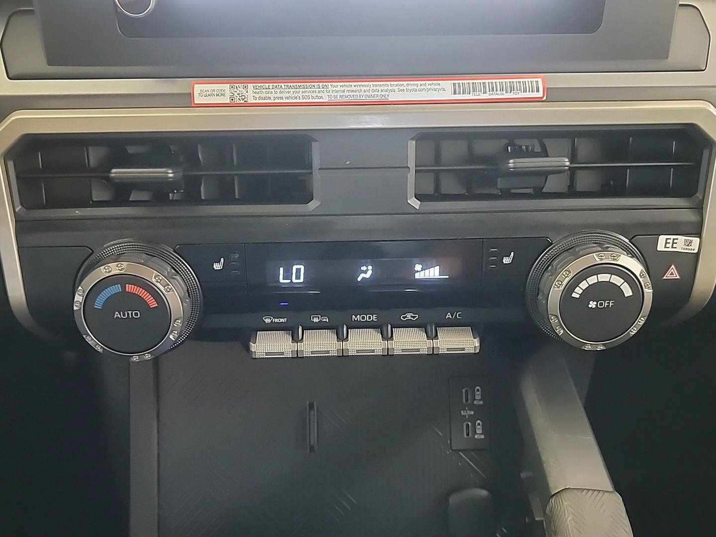 Used 2025 Toyota Tacoma TRD Sport AWD/4WD image 28
