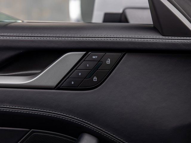 Certified 2025 Porsche 911 Carrera image 36