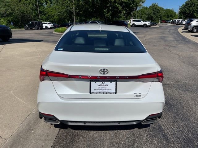 Used 2021 Toyota Avalon XLE AWD/4WD image 3