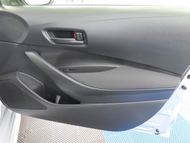 Used 2025 Toyota Corolla LE FWD image 27