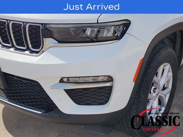 Used 2022 Jeep Grand Cherokee Limited image 15