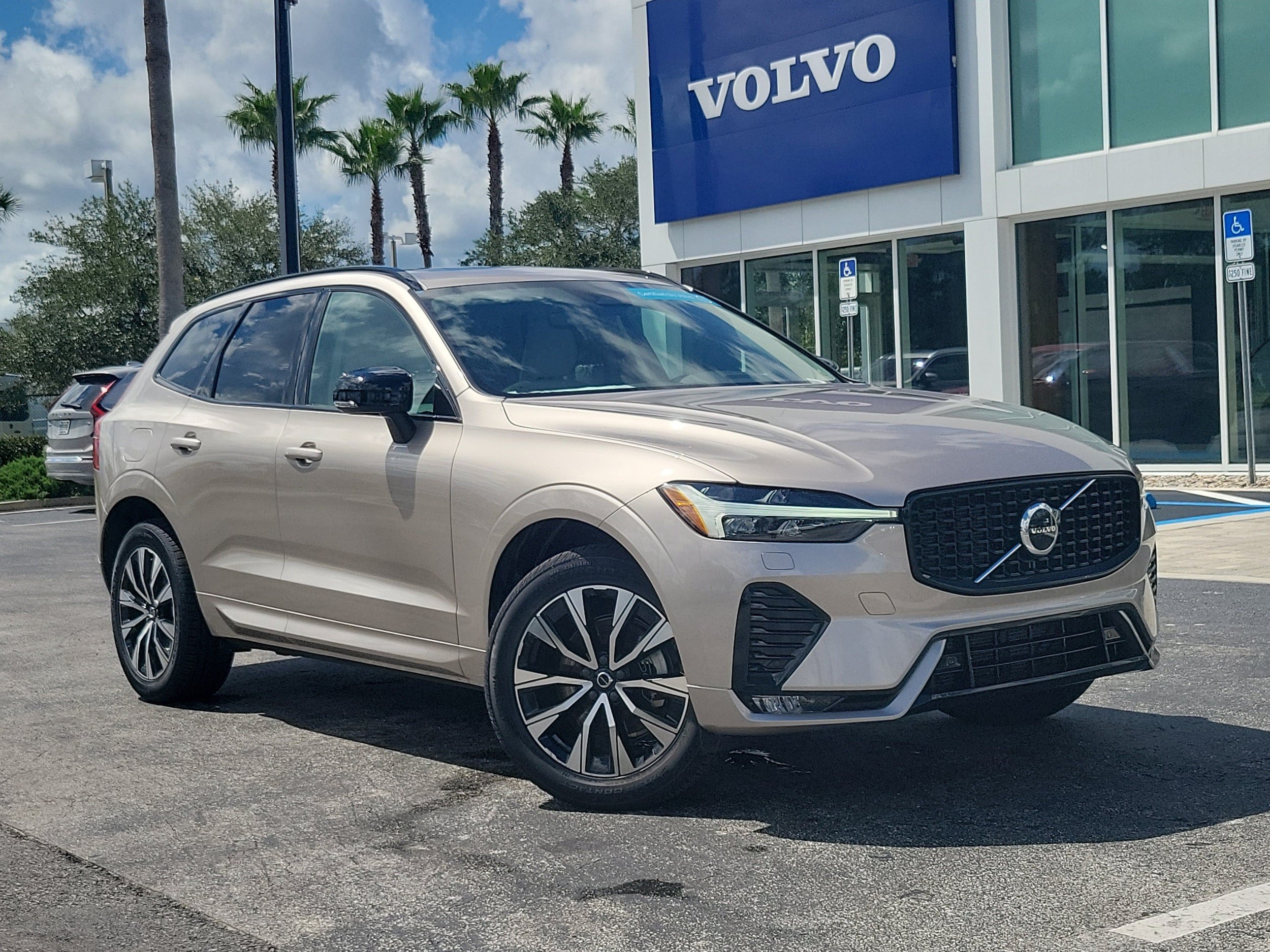 Certified 2024 Volvo XC60 B5 Core w/ Protection Package Premier