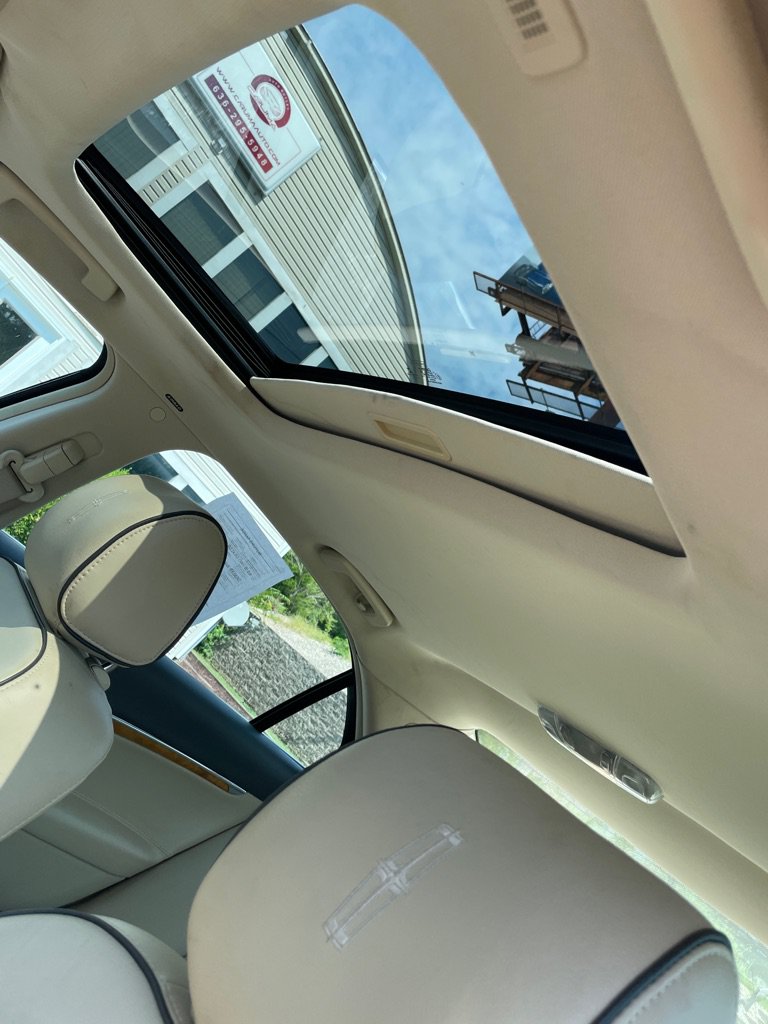 Used 2012 Lincoln MKZ AWD image 16