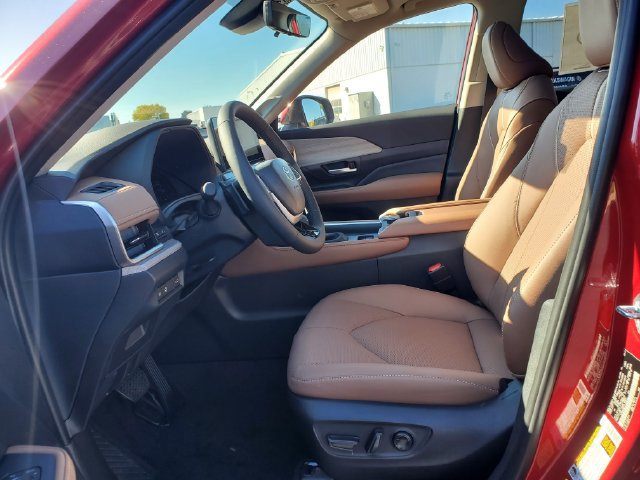 New 2026 Toyota Grand Highlander AWD image 19