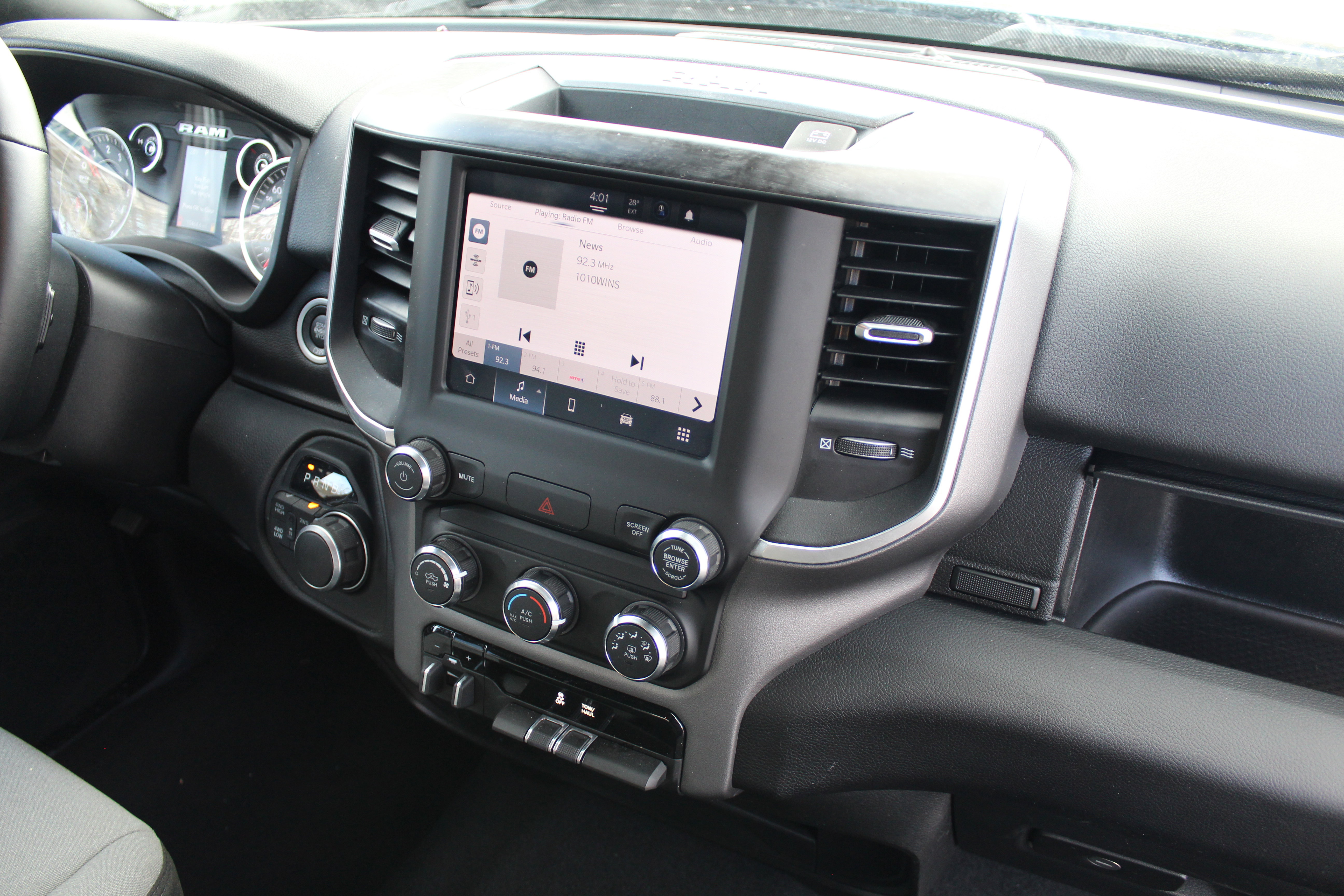 Certified 2024 RAM 2500 Big Horn w/ Bed Utility Group image 23