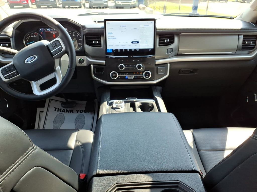 Used 2024 Ford Expedition XLT AWD/4WD image 14