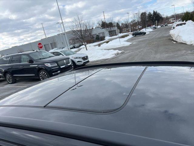 Certified 2025 Audi Q3 2.0T Premium w/ Convenience Package image 9