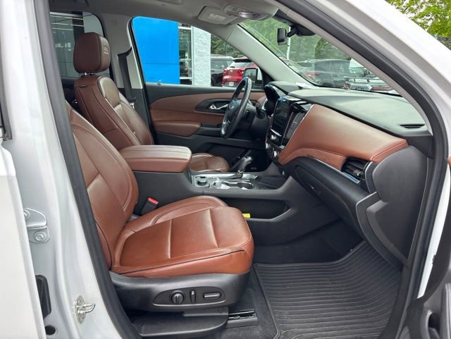 Used 2018 Chevrolet Traverse High Country w/ LPO, 'HIT The Road' Package AWD/4WD image 43
