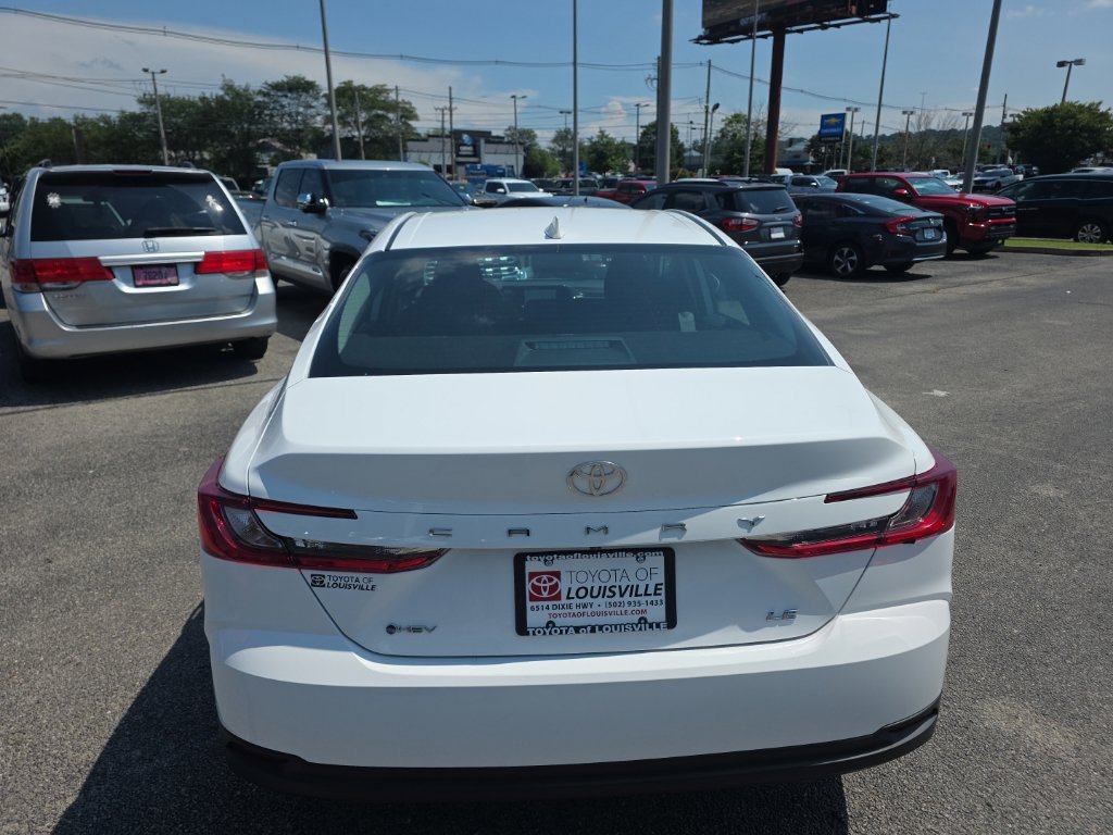 Used 2025 Toyota Camry LE FWD image 5