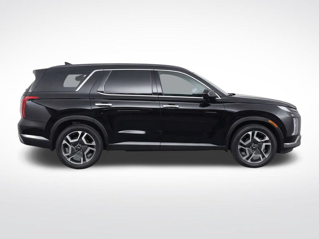 Used 2023 Hyundai Palisade SEL w/ Premium Package FWD image 8